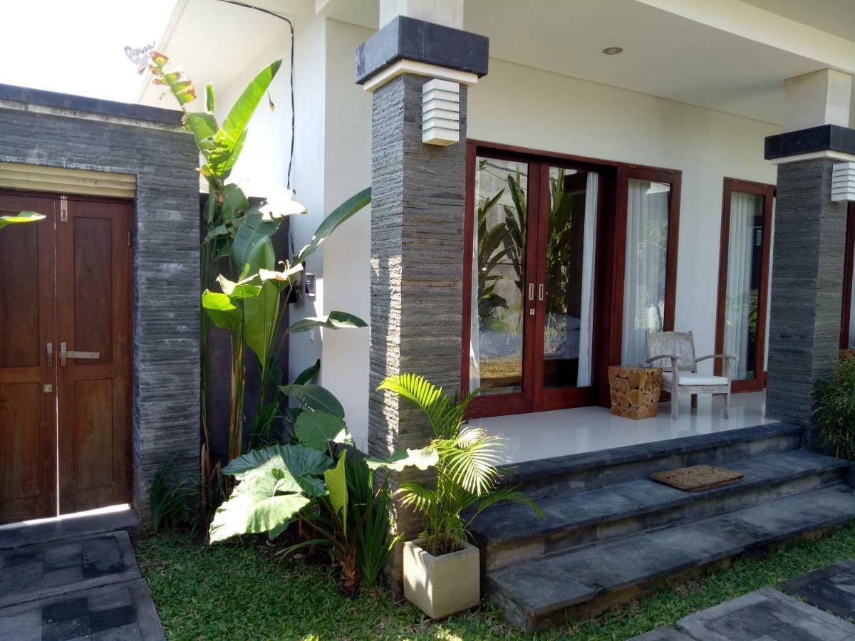 Guest House Reisya Nusa Dua  Extérieur photo